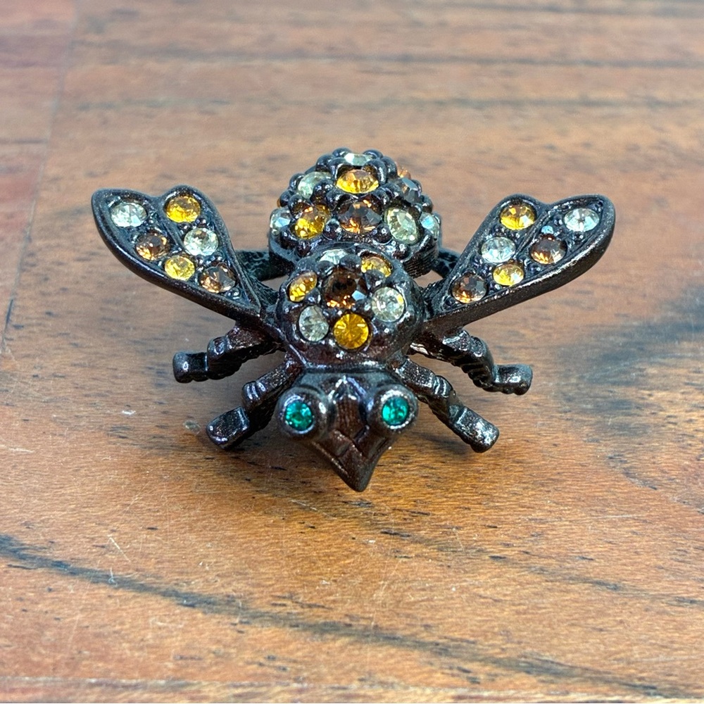 JOAN RIVERS Vintage Topaz/Citrine Crystal Rhinestone Black Onyx Bee Brooch